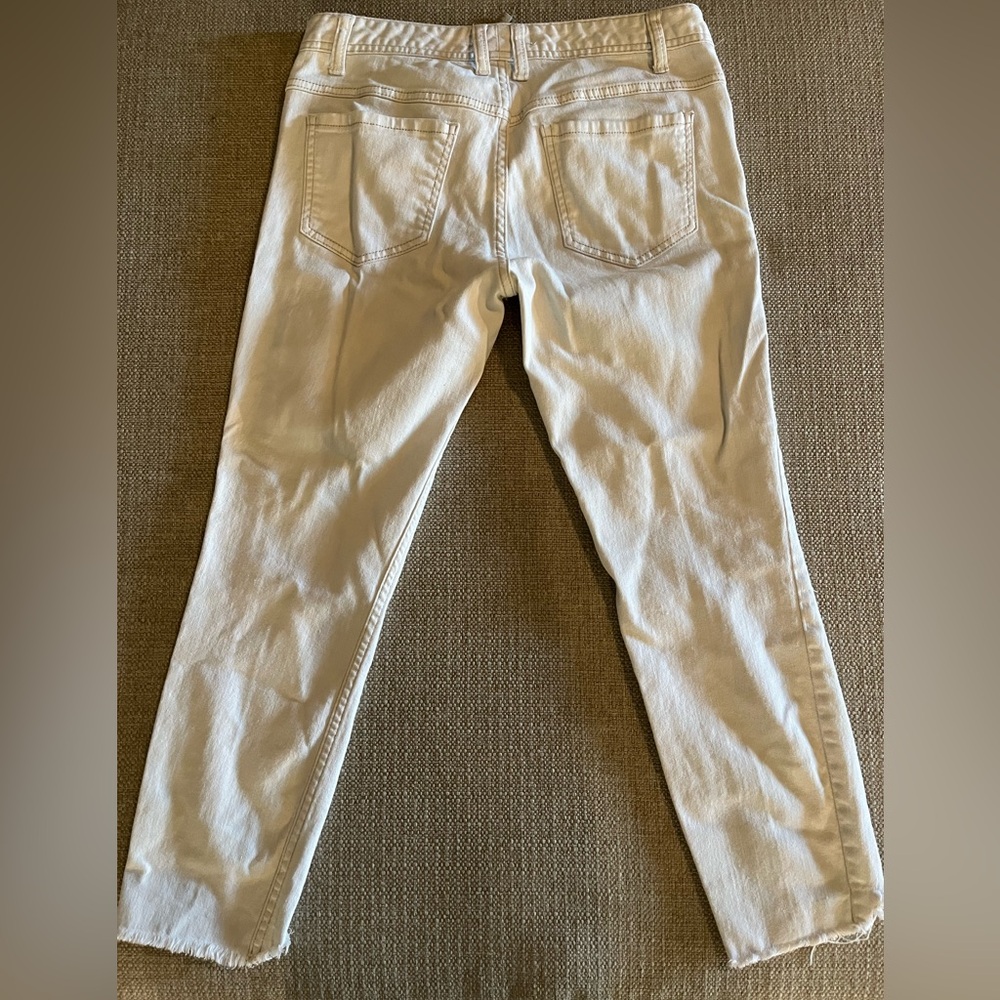 Free People White Cropped Skinny Jeans with Distressing - Picture 3 of 11